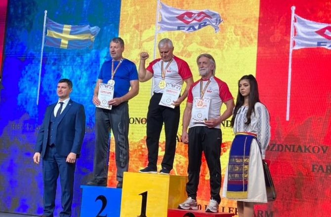 Соликамские армрестлеры взяли на мире шесть золотых и три бронзовых медали